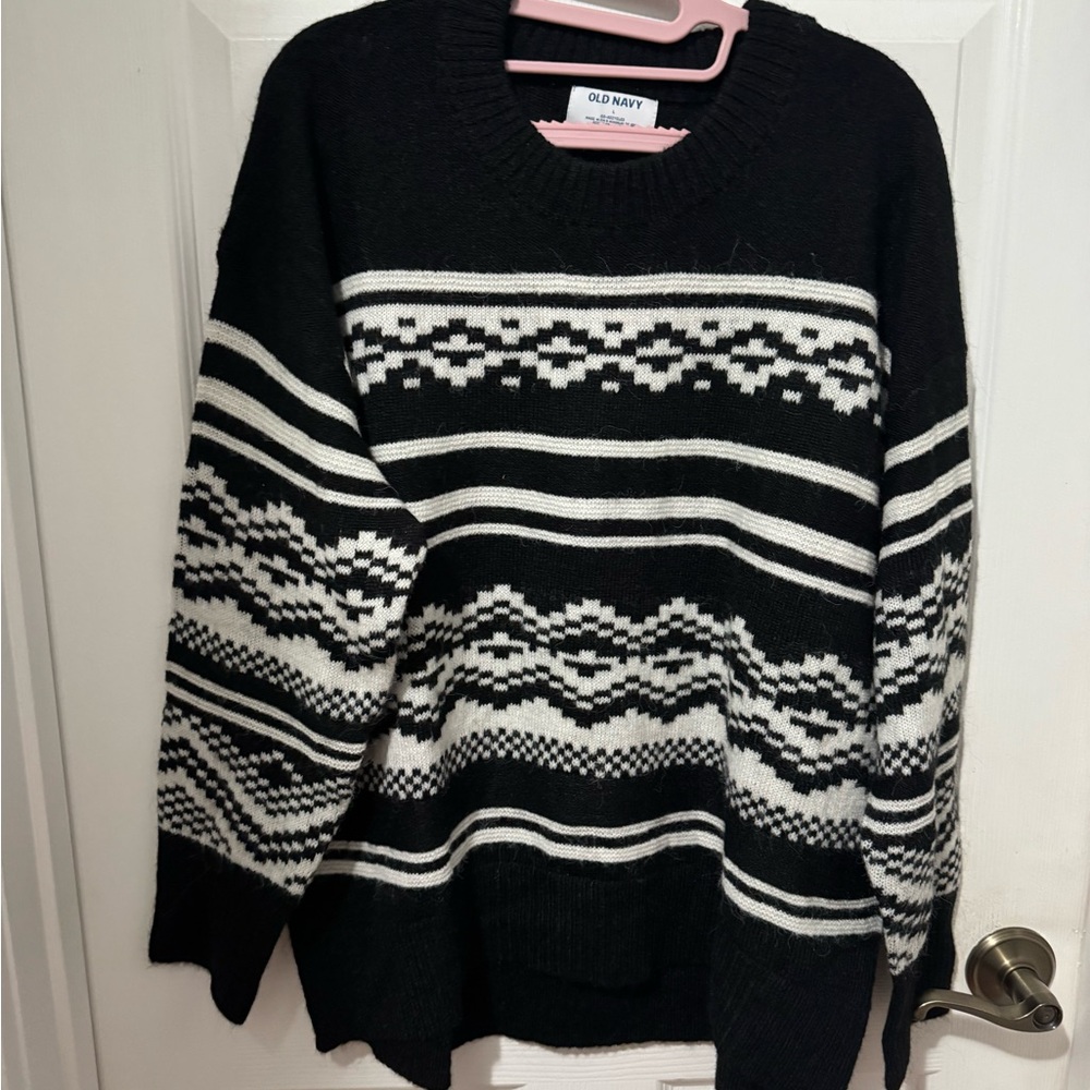 Old Navy Black & White Fair Isle Crewneck Sweater - Women
